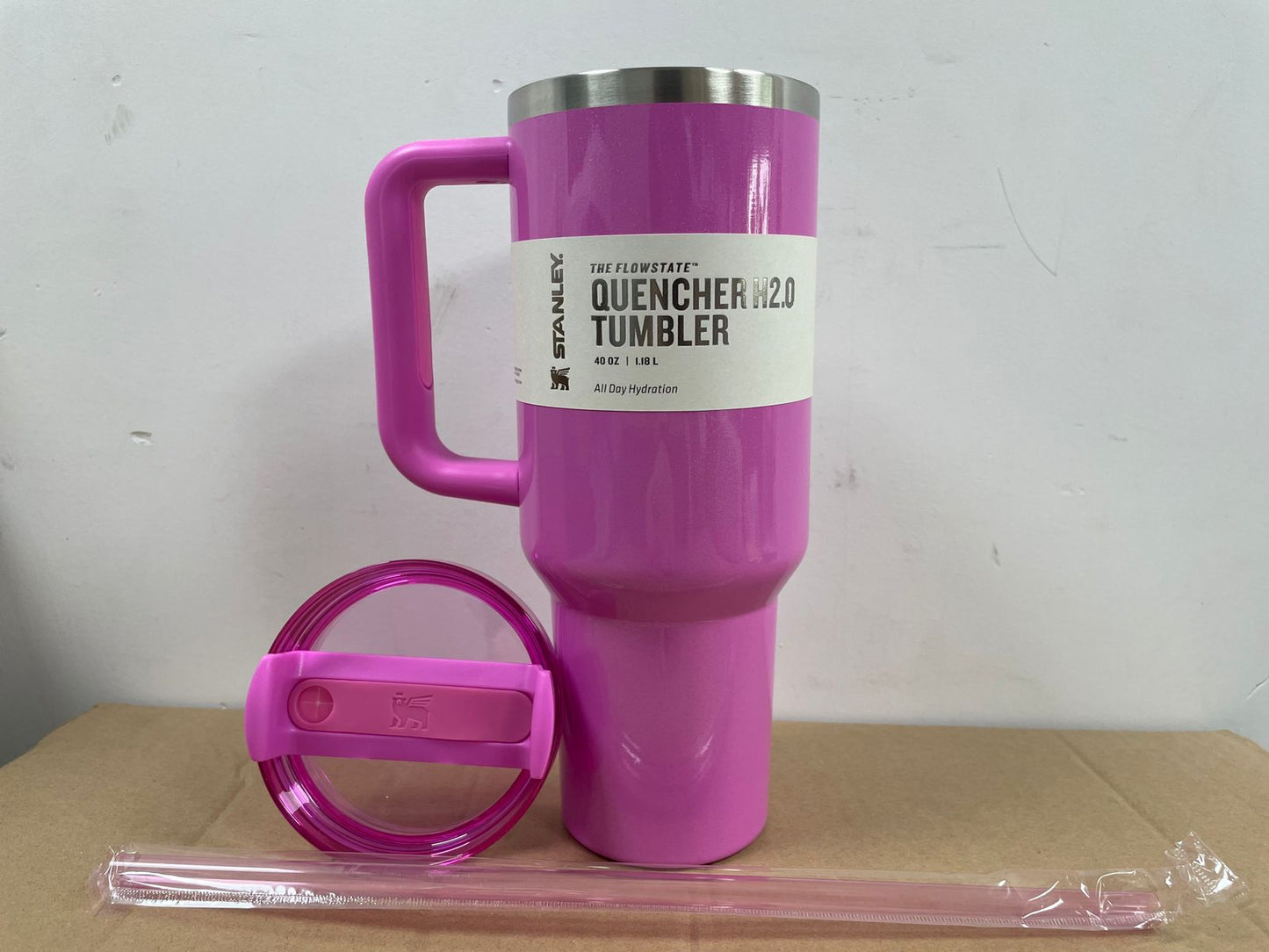 Stanley 40oz FUCHSIA PINK Quencher H2.0 Tumbler