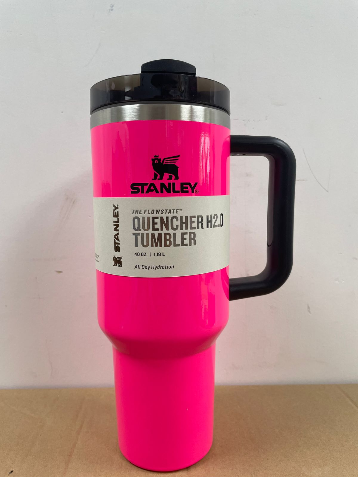 Stanley New Electric Neon Pink And Black Quencher H2.0 40 oz Tumbler